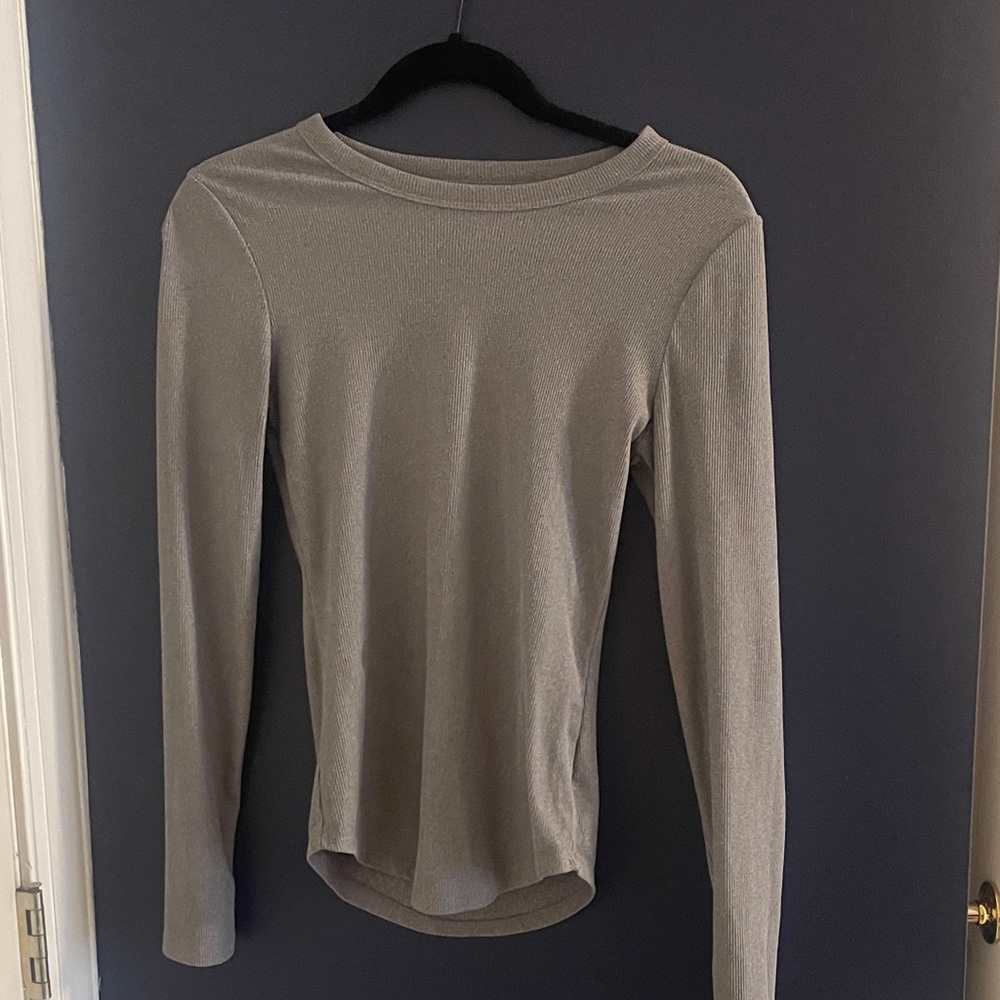 No Boundaries Light Gray Long Sleeve Top
